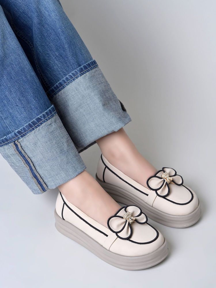 HVNLY by Shoetopia Cream Eloise Bow-Accent Platform Loafers