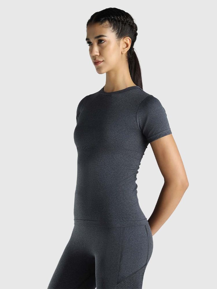 Musclemind Women Grey Seamless Slim Fit T-shirt-picture-17