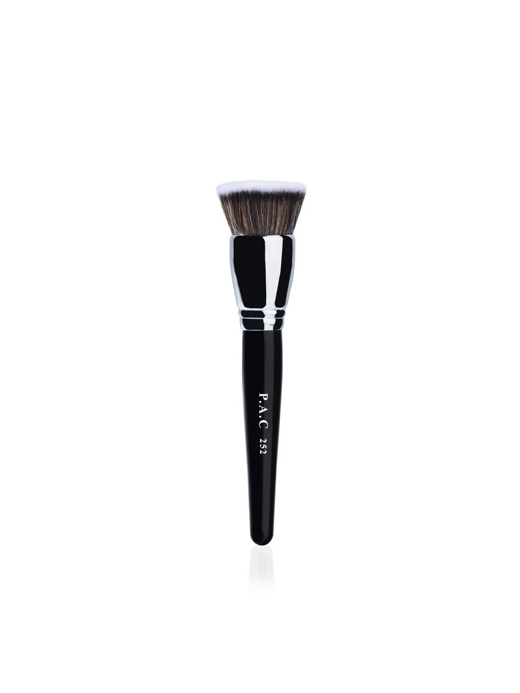 PAC Blending Foundation Brush - 252