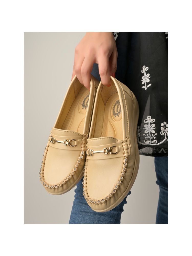 Shoetopia Women Upper Metallic Buckle Detailed Beige Loafers