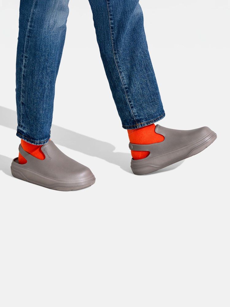 Neeman's Unisex Grey Solid Cushers Clogs-image-18
