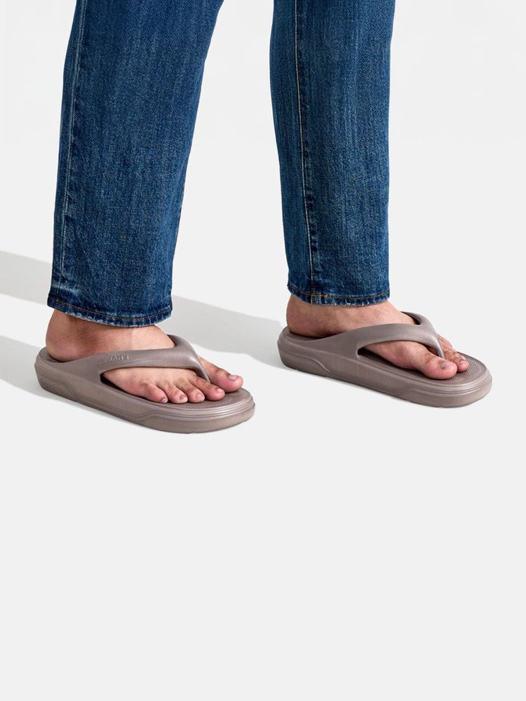 Neeman's Unisex Grey Solid Cushers Flipflops-image-45