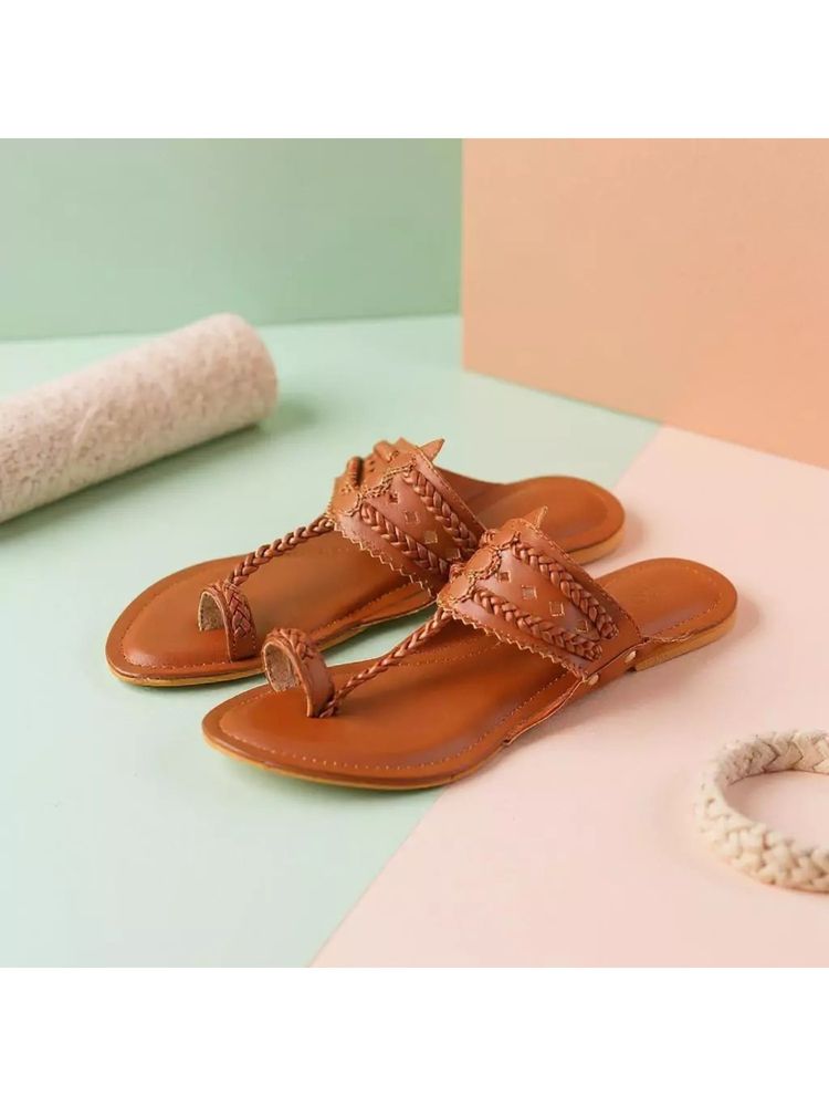 AUZORI Women Earthy Tan Kolhapuri - Tan-image-45