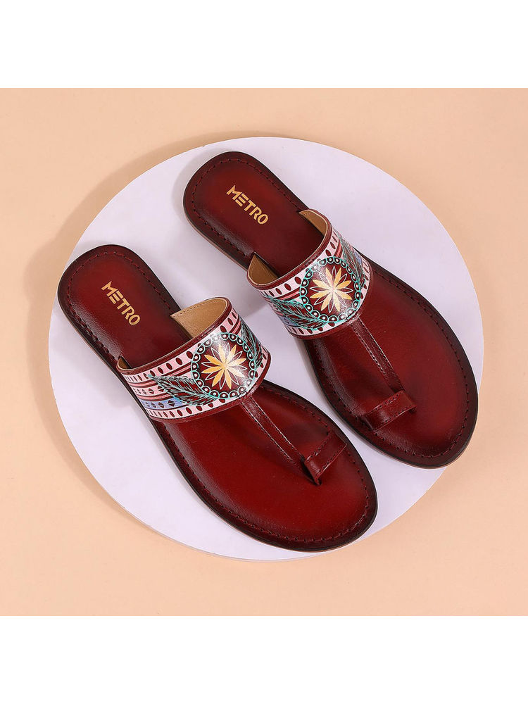 Metro Women Maroon Kolhapuris-picture-27