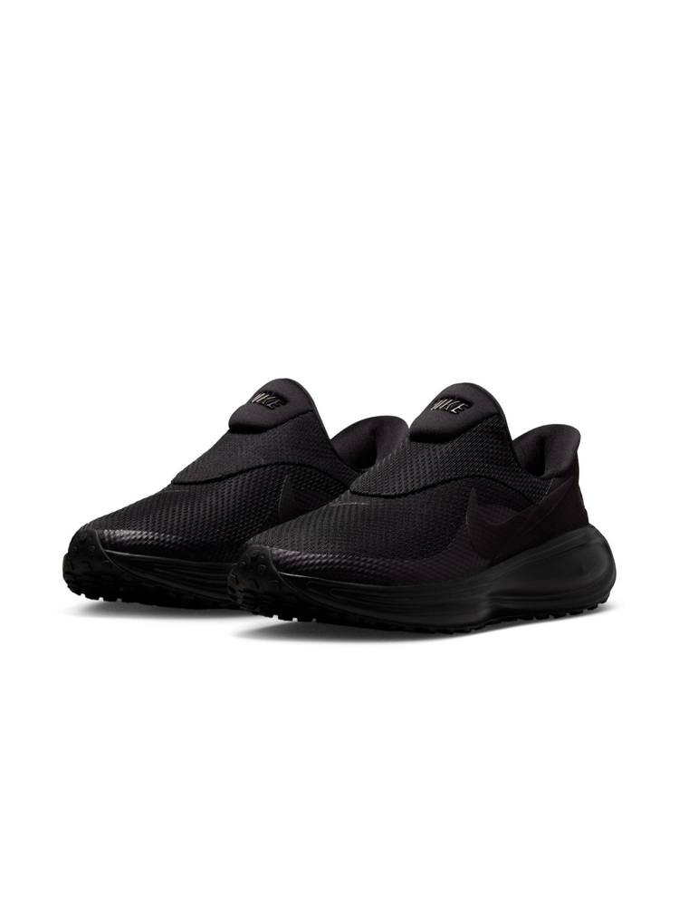 Nike Women's Revolution 8 Easyon Running Shoes