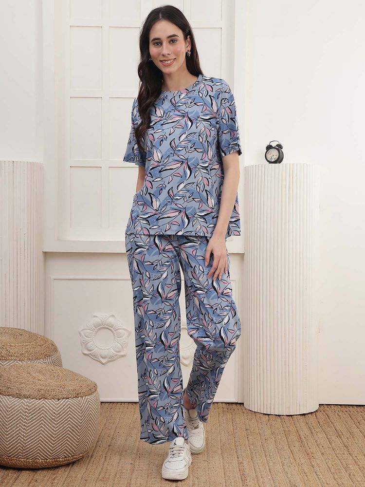 Kanvin Women Blue Printed T-shirt and Pyjama-image-29