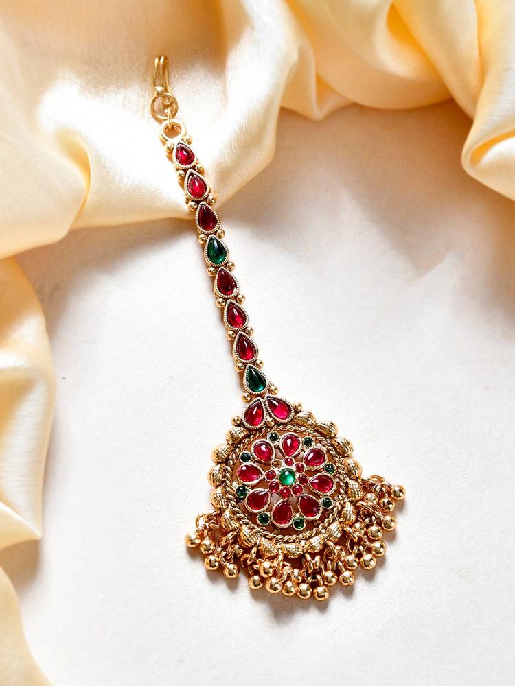 Voylla Gold Opulence Lavanya Temple Maang Tika-picture-28
