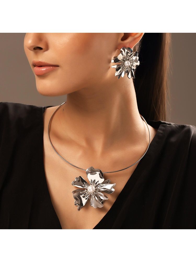 voylla blume floral drama neacklace set