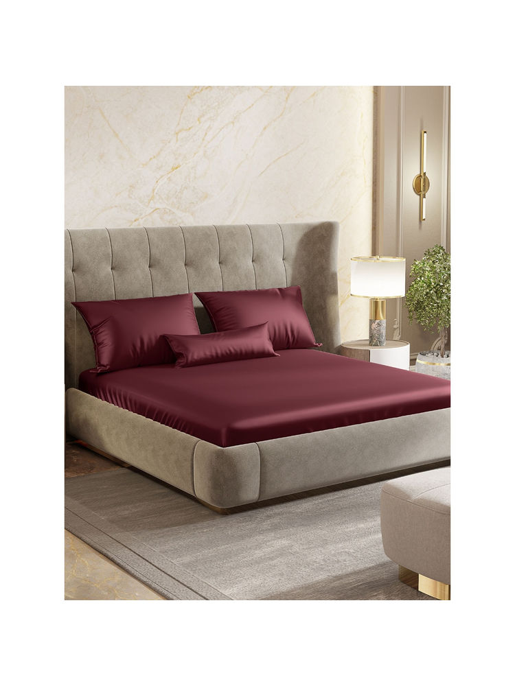 Haus & Kinder Crimson Velvet Fitted Bedsheet with Pillow Cover-picture-45