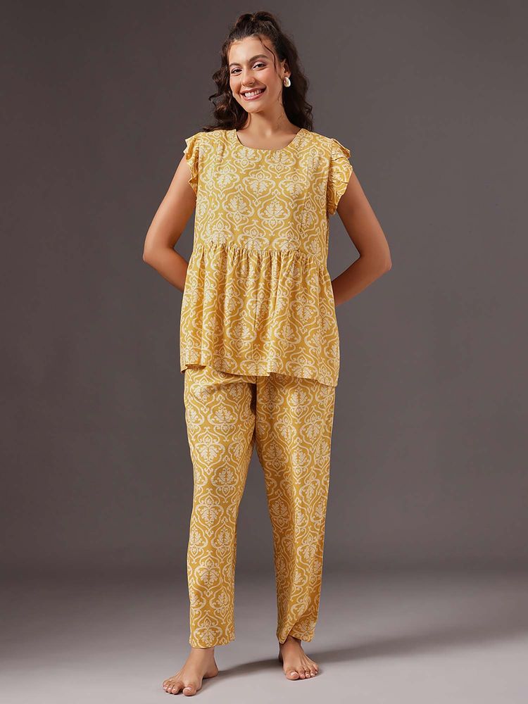 Clovia Rayon Paisley Print Feeding Top And Pyjama In Light Yellow (Set of 2)-image-43