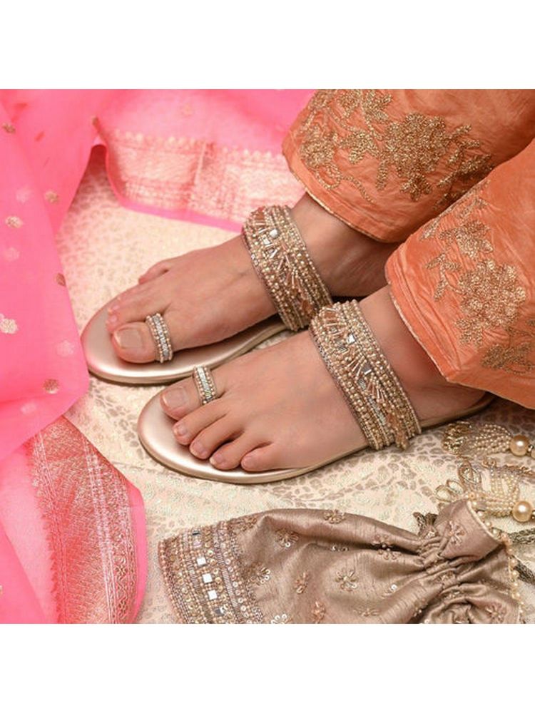 Coral Haze Women Silver Adah Kolhapuris-picture-23