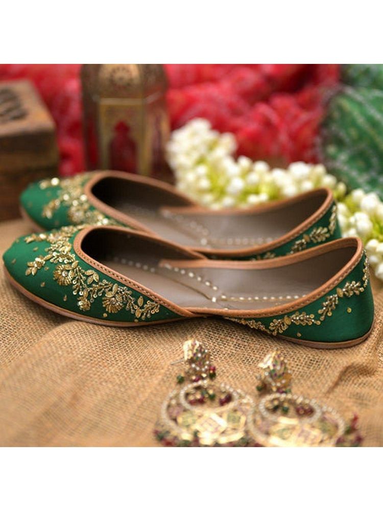 Coral Haze Women Green Armana Juttis-image-0