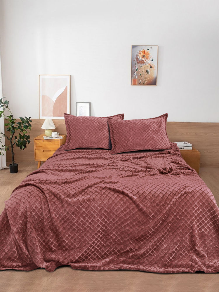 FABINALIV Dark Rust Geometric Embossed Bedsheet with 2 Pillow Covers (King)-image-3