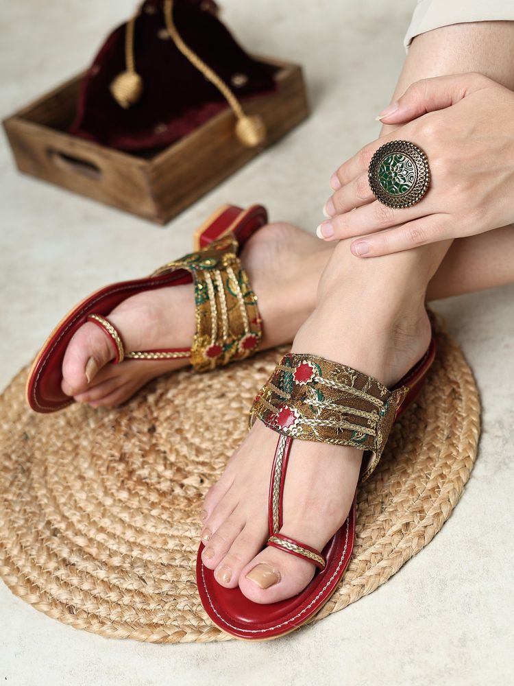 GLAM STORY Noorie Embroidered Golden Kolhapuri Sandal Heels-picture-14