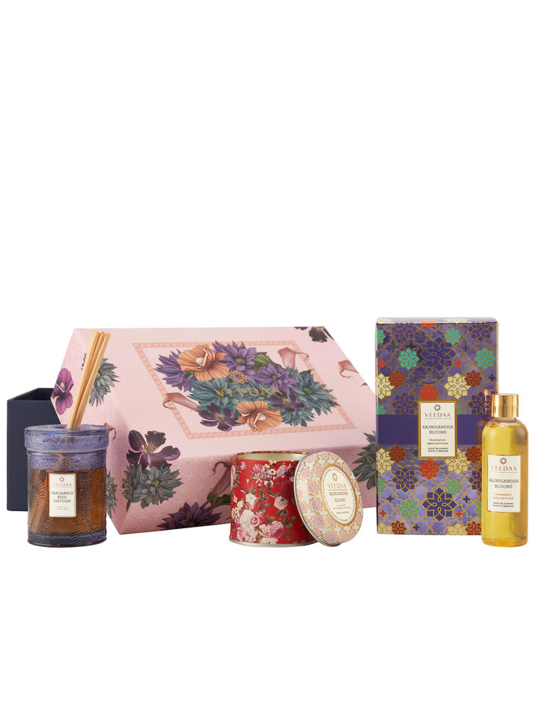 Veedaa Candles Rajnigandha Blooms Duo Gift Set-image-3