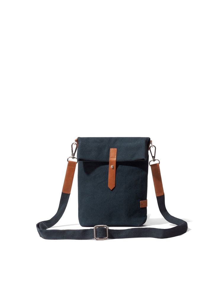 DailyObjects Midnight Blue Scout Crossbody Bag-picture-20