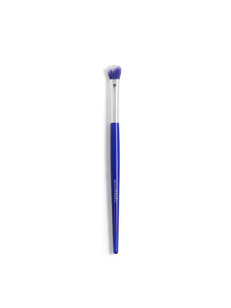 Makeup Revolution Relove Brush Queen Fluffy Blending Brush-picture-11