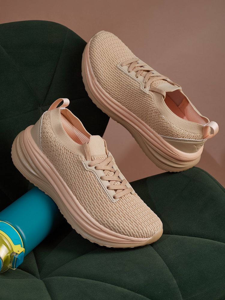 Campus ROLLIN Women Beige Walking Shoes-image-29