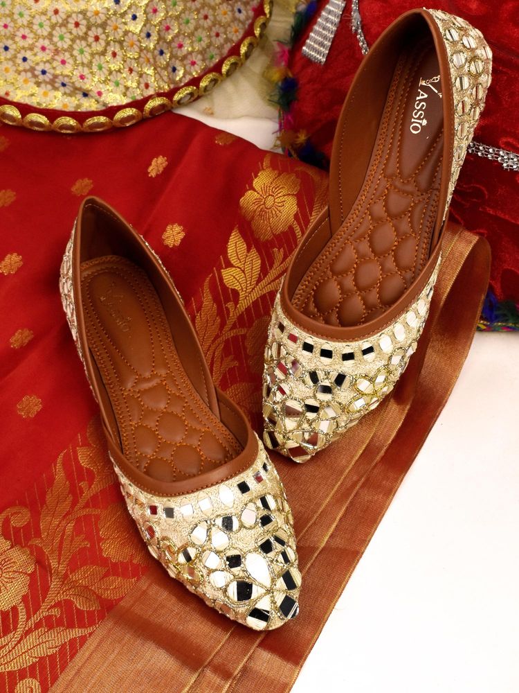 YASSIO Women Afra Golden Embroidered Juttis-picture-15