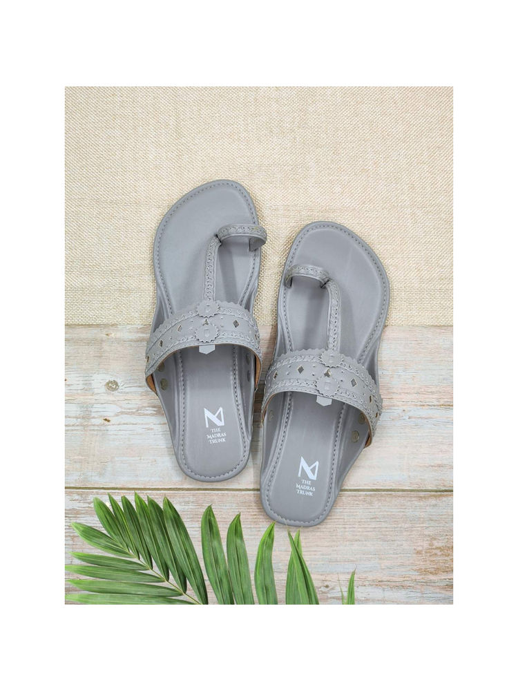 The Madras Trunk Women Haiku Festive Flat Kolhapuri Grey-picture-15