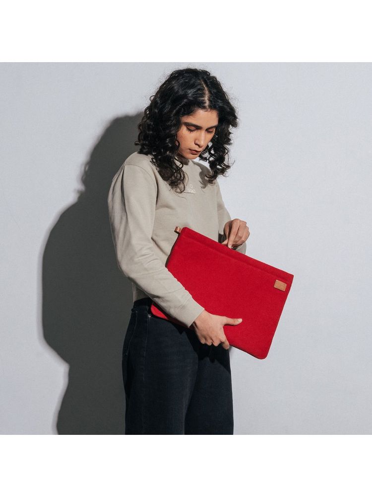 DailyObjects Crimson Red Skipper Sleeve Medium - Macbook Air/pro 13 Inch