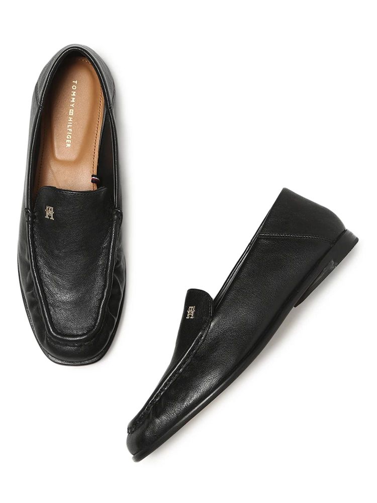 Tommy Hilfiger Solid Black Leather Loafers - Black