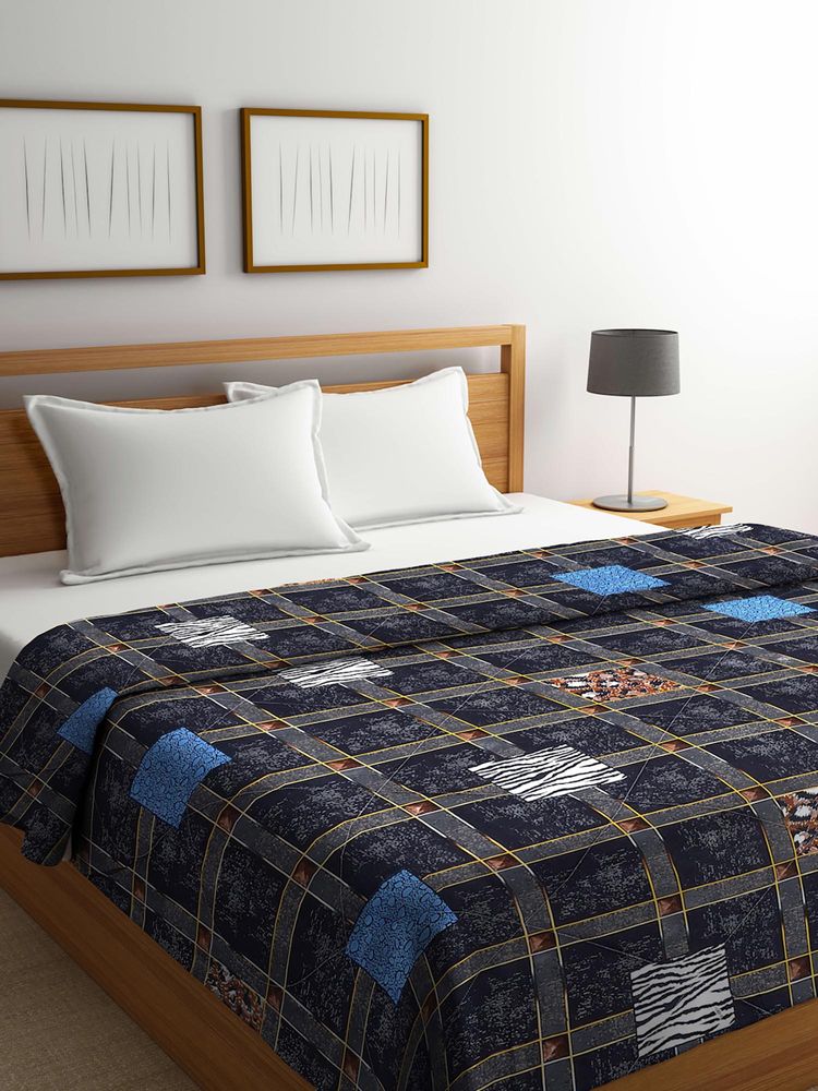 FABINALIV Black Geometric Reversible 350 Gsm Micro Fiber Filling Bed Comforter (Double)-image-8