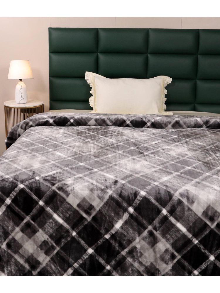 Saral Home SCOTT light weight Cloudy Mink Silky-Soft Quilt-Blanket all Seasons, Grey-picture-11