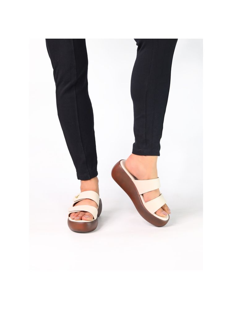 Monrow Terila Cream Flatform Heels-picture-20