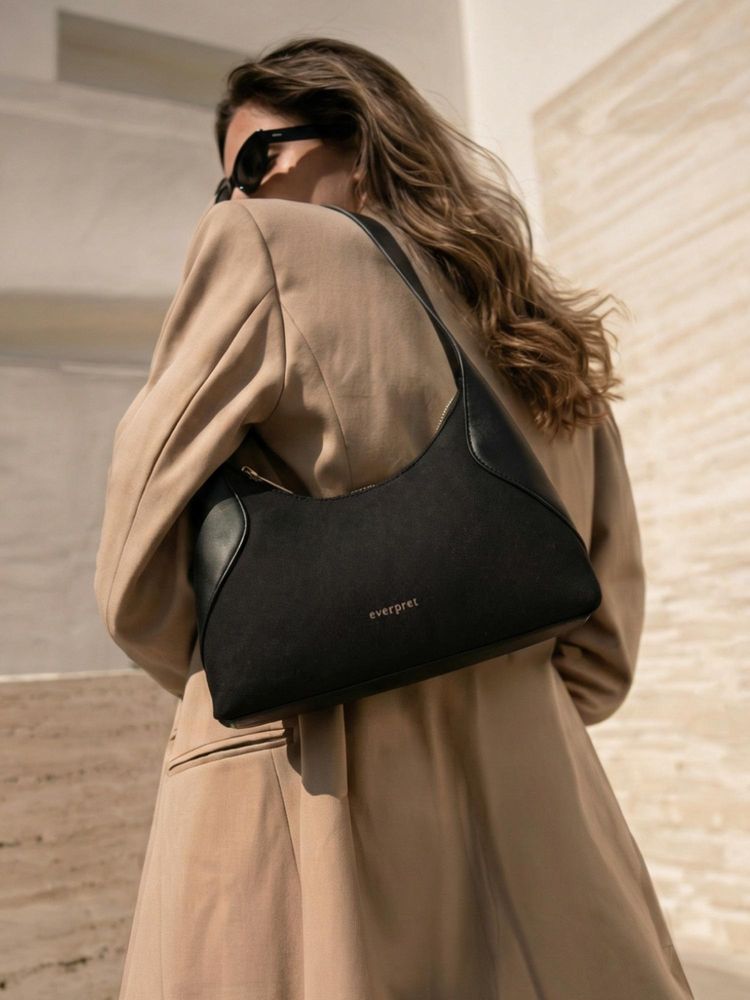 Everpret Spacious Interior Black Lou Minimal Shoulder Bag-picture-10