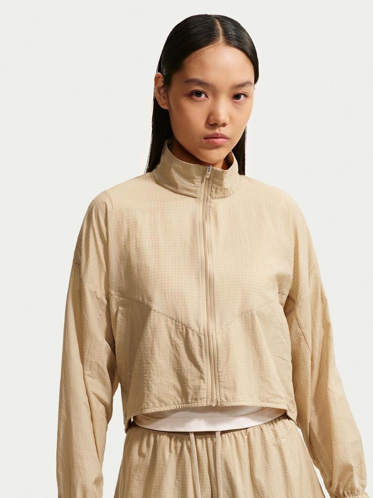 Nike Sportswear Women's Oversized Lightweight Ripstop Jacket-picture-16