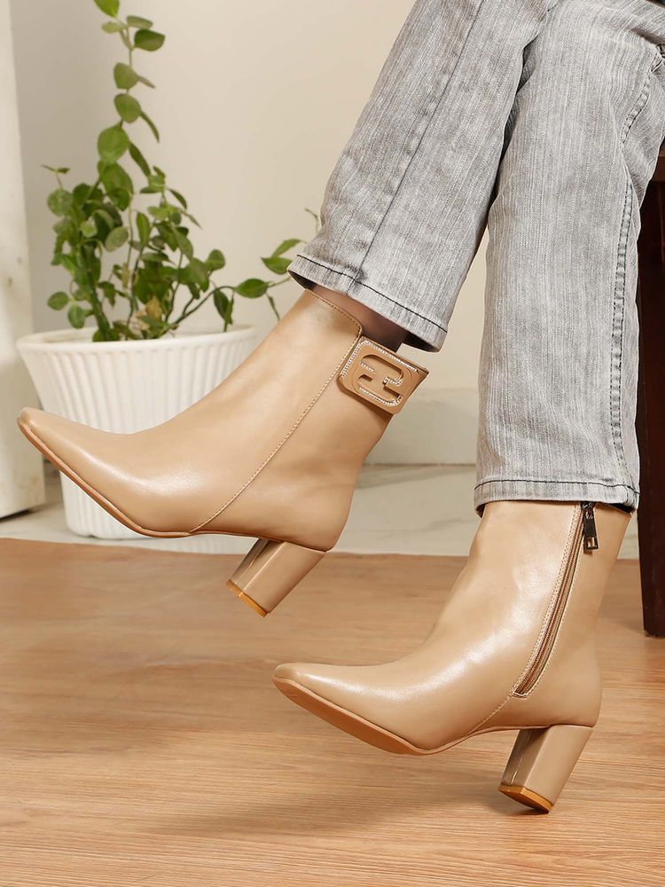 Flat n Heels Women Beige Casual Boots-picture-35