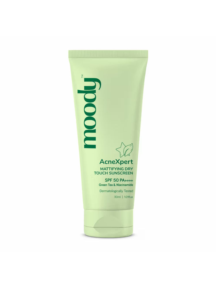 Moody Acnexpert Mattefying Dry Touch Sunscreen SPF 50 PA++++-picture-9