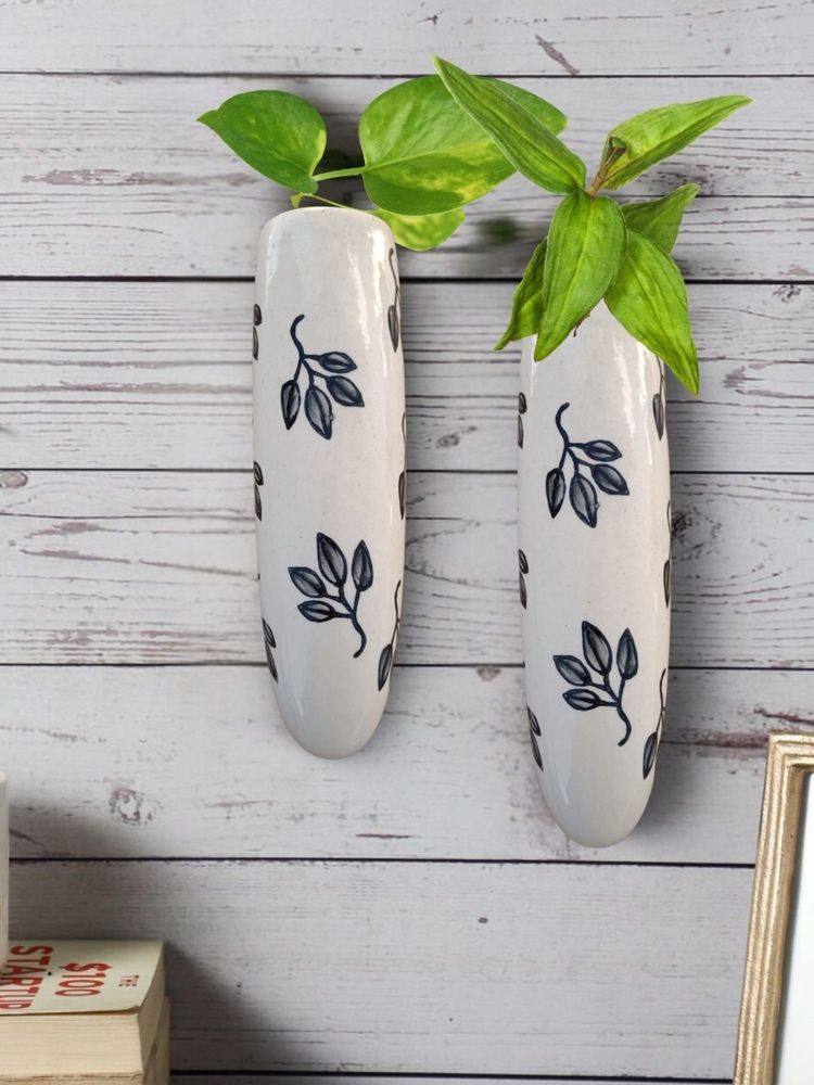 VarEesha Hand Painted Flowers Off White Ceramic Wall Planters (Pack of 2)-image-3