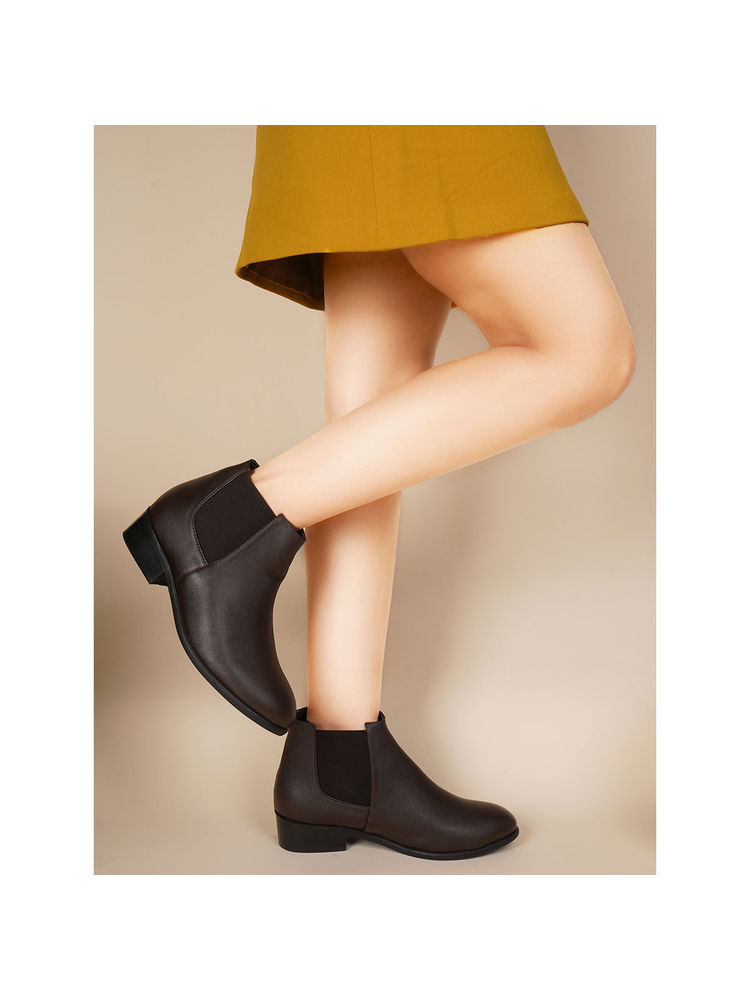 SHUZ TOUCH Brown Solid Chelsea Boots-picture-16