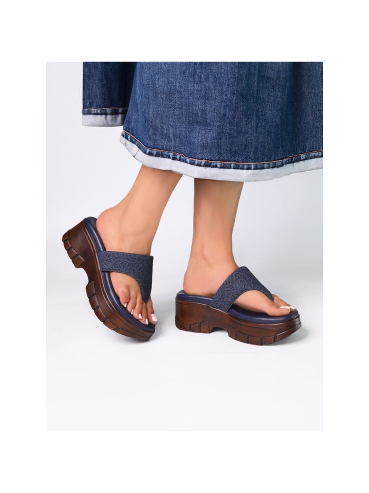 Monrow Vulan Navy Blue & Brown Wedge Sandals-picture-28