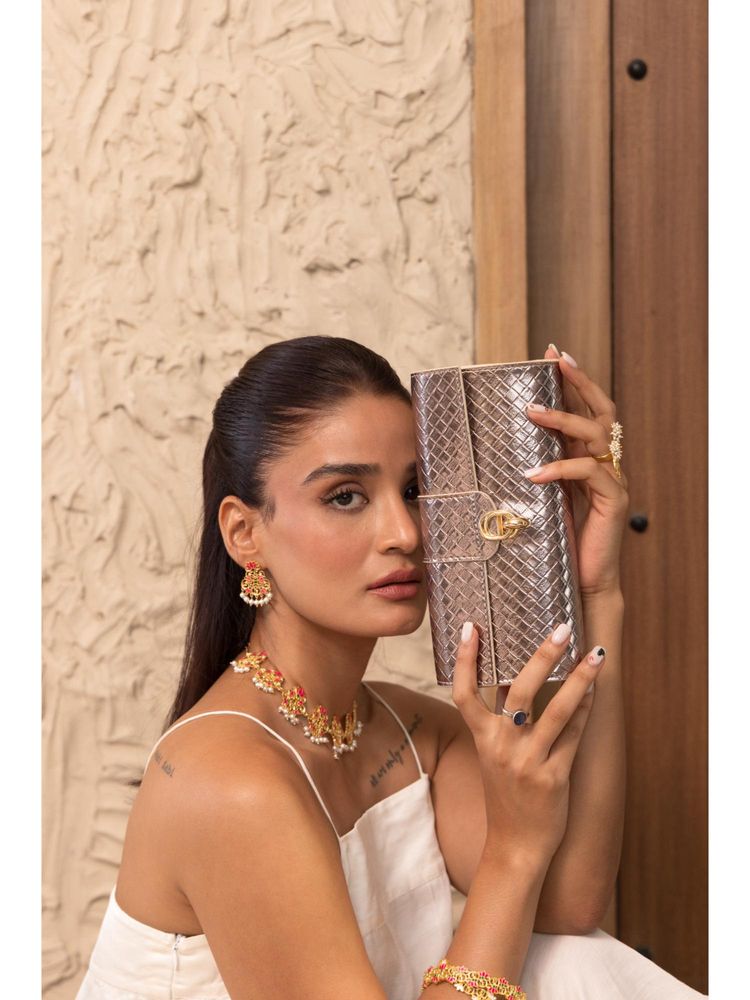 THE GUSTO Barrel Textured Clutch Bag - Silver (S)-picture-46