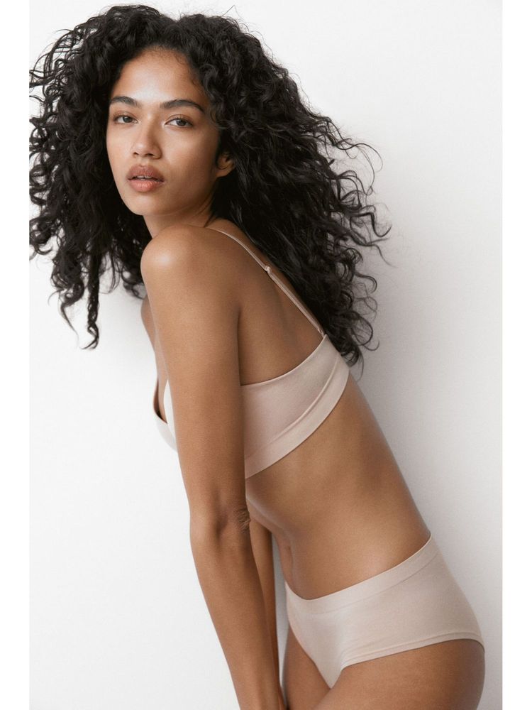 H&M Seamless Push-Up-Bra-image-1