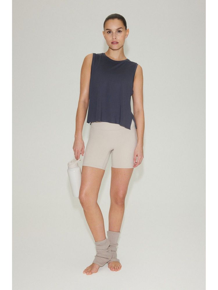 h&m move H&M Women Grey Boxy-Style Sports Vest Top With Drymove-picture-13