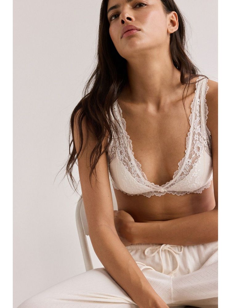 H&M Women White Padded Soft Lace Bra-picture-38