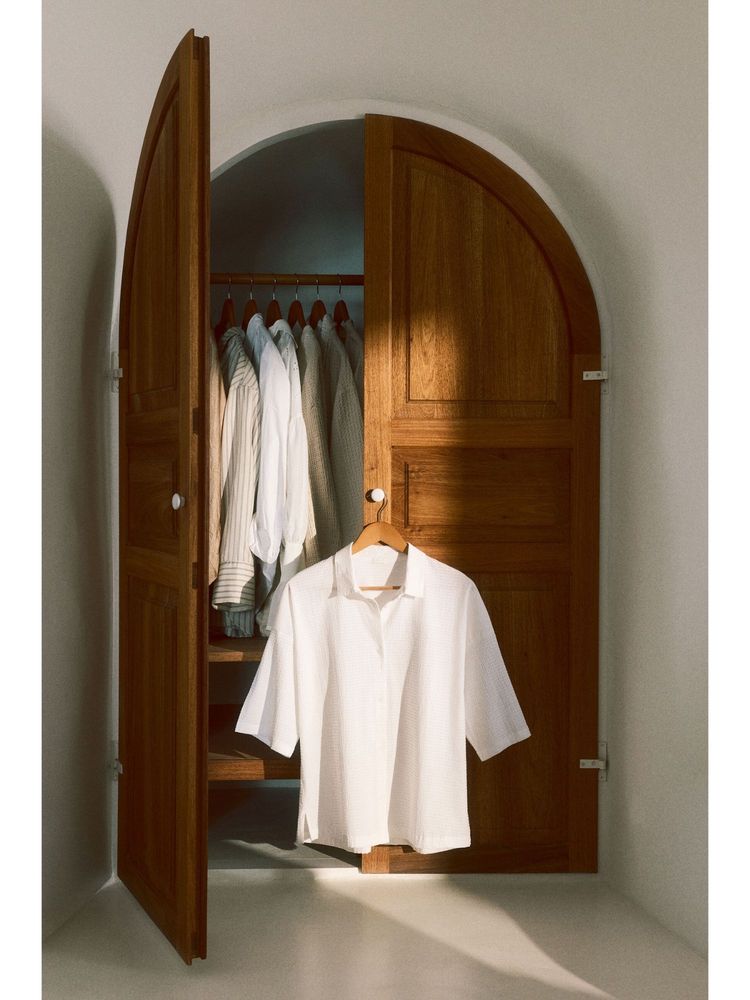 H&M Women White Cotton Seersucker Shirt With Shortss-picture-41