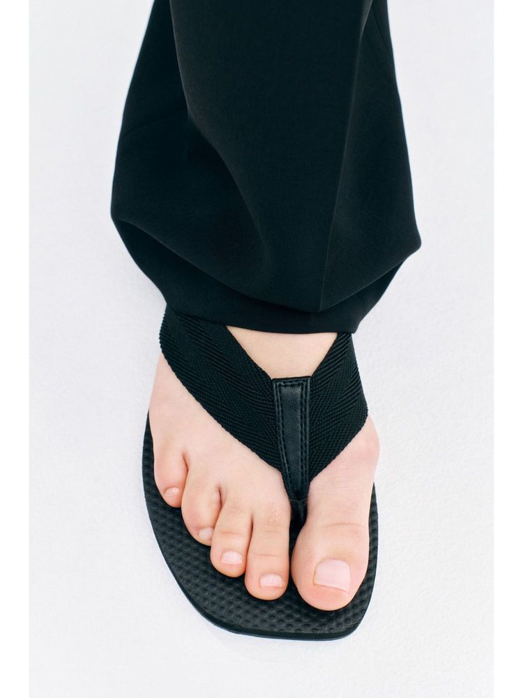 H&M Women Black Flip-Flops-image-39