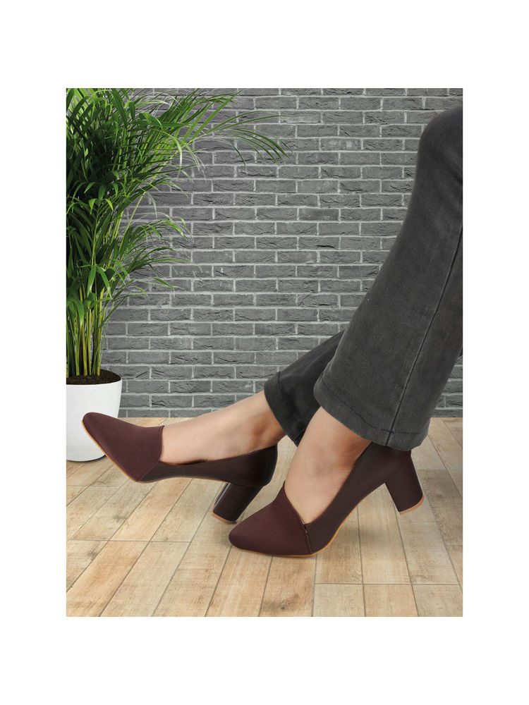 Iconics Women Brown Slip-On Pointed Toe Pumps-picture-22