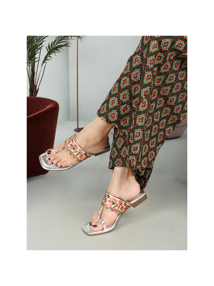 Iconics Women Silver Slip-On Square Toe Kolhapuris