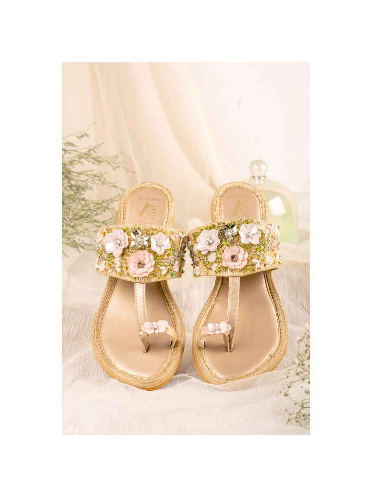House of Vian Firdaus Gold Embellished Kolhapuris