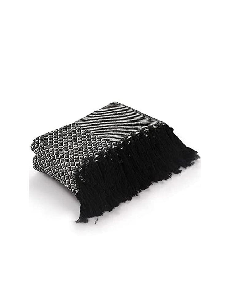 Sashaa World Soft Cotton Bed Throw in Black-White Color-picture-19