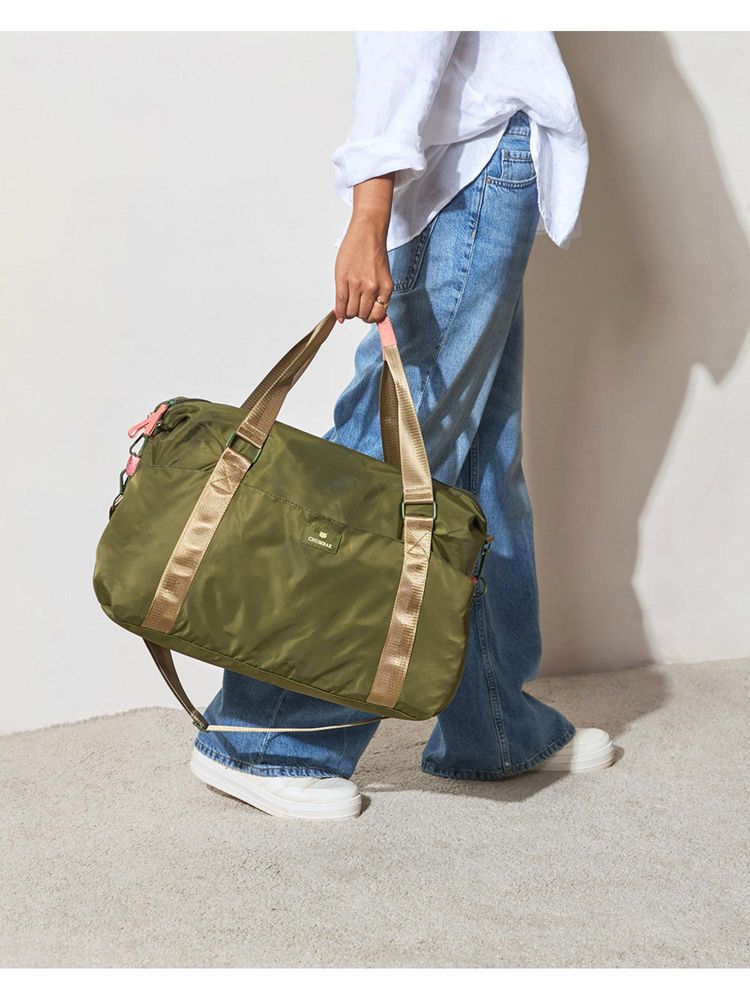 Chumbak Green Printed Duffle Bag with Detachable Strap-picture-26