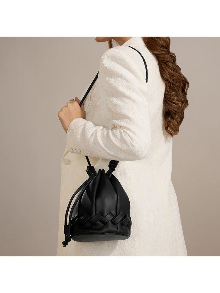 RSVP by Nykaa Fashion Black Woven Tubular Bucket Sling Bag (Set of 2)-image-4