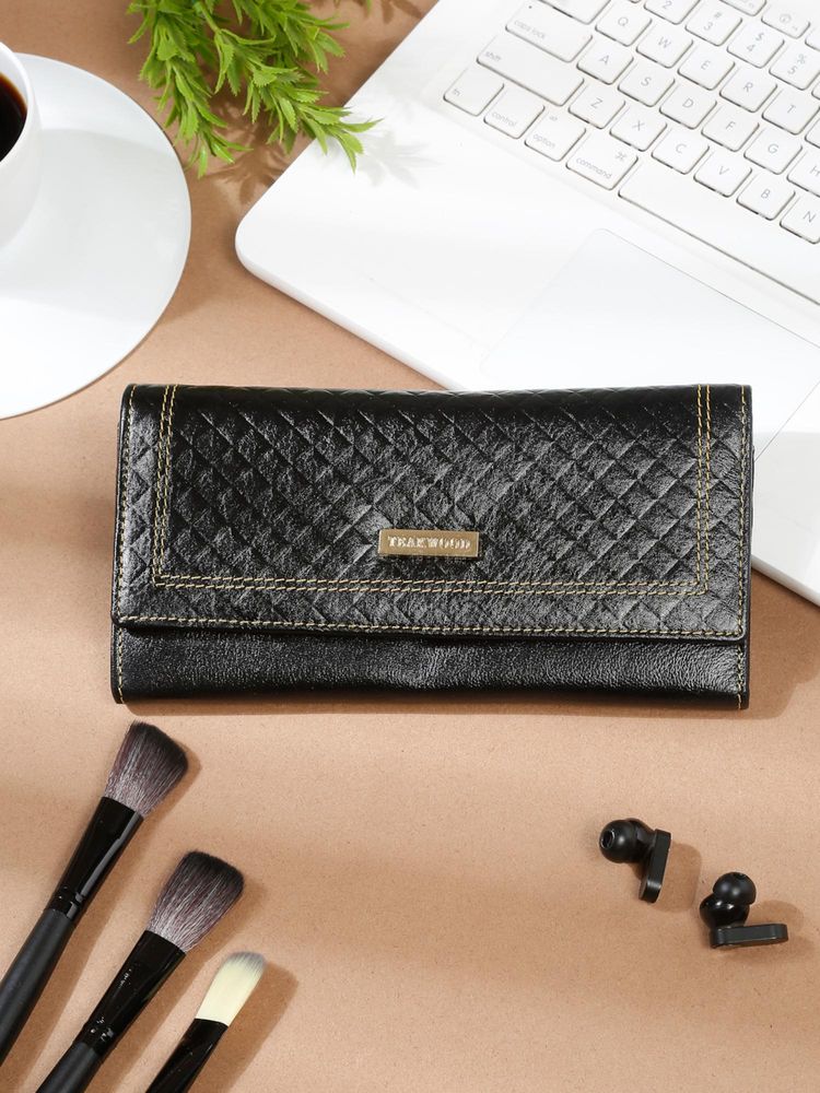 Teakwood Women Black 3D Leather Wallet-image-8