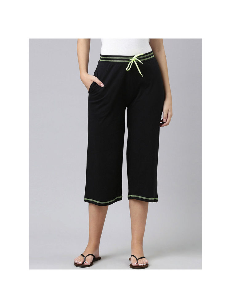 Kryptic Black Solid Capris for Women-picture-11
